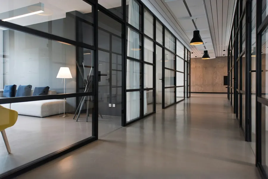A cleaning company website showing an instant quote form and a recurring office contract offer