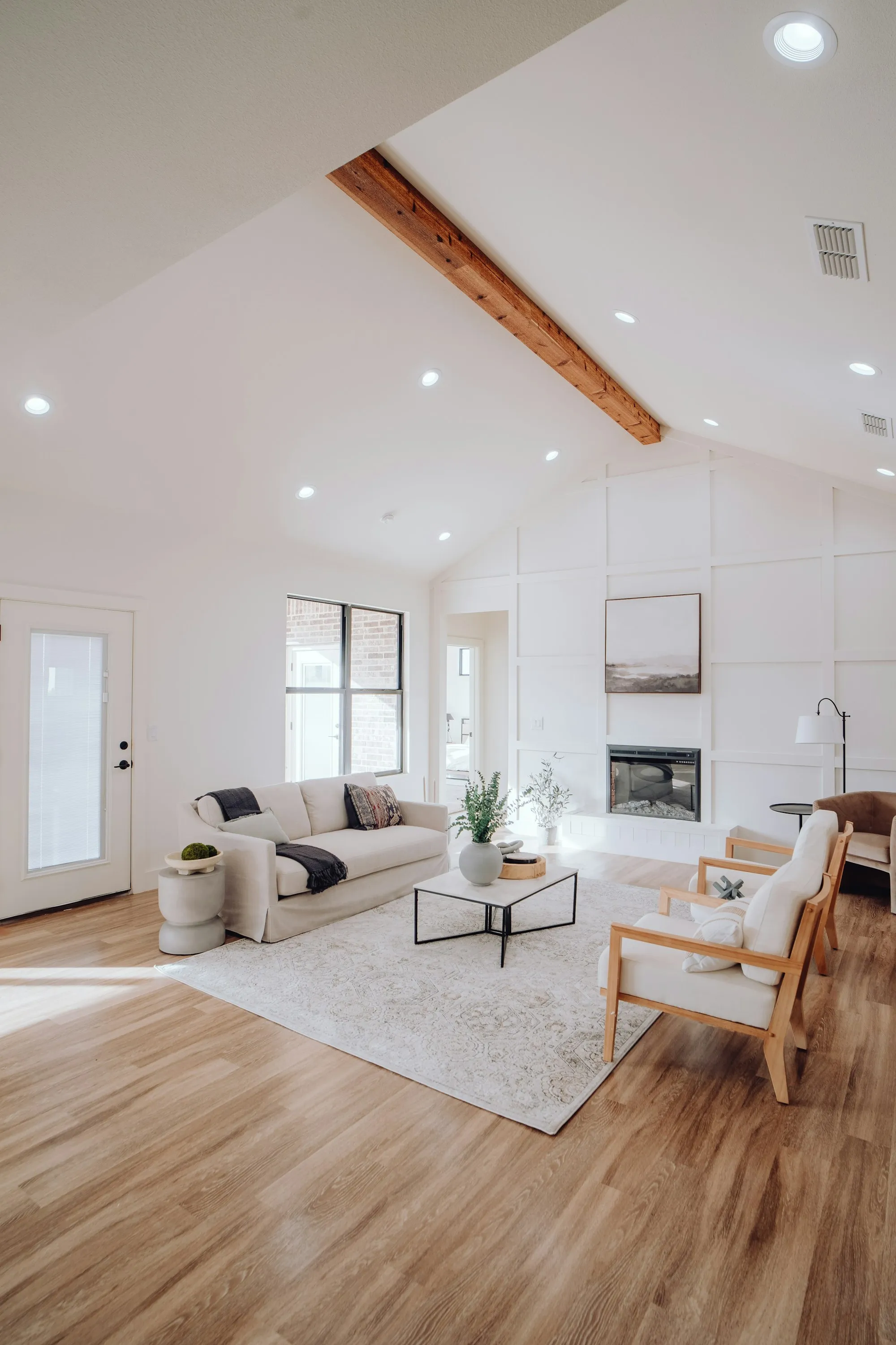Bright living room in warm white - After