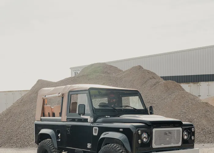 Defender 90 V8