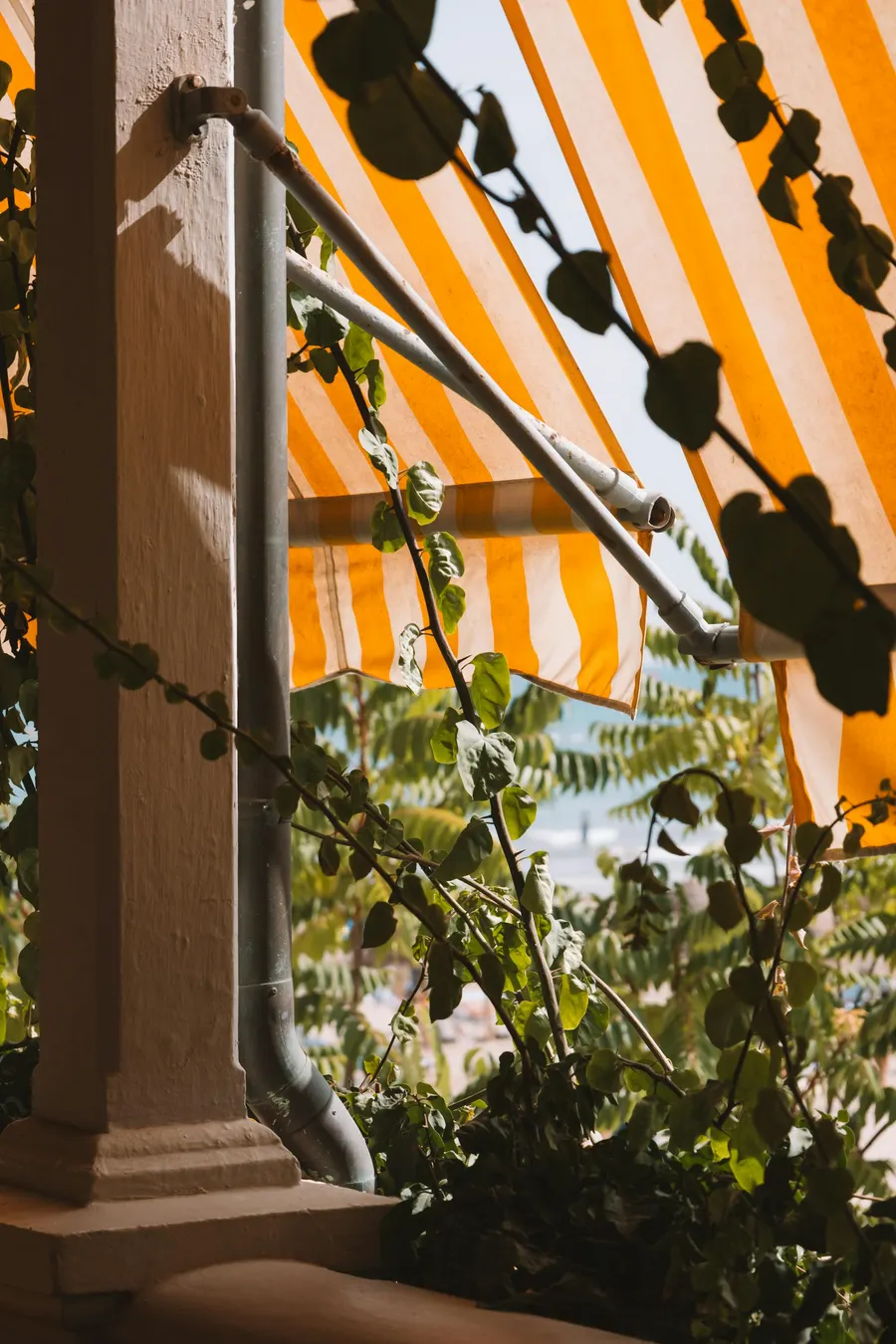 Sun awnings